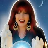 JANINA LICHTMEDIUM - Hellsehen & Wahrsagen - Medium & Channeling - Tarotkarten - Symbolon Karten - Psychologische Astrologie