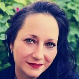Stephie - Spiritualität - Runen - Finanzen - Medium - Kartenlegen & Tarot